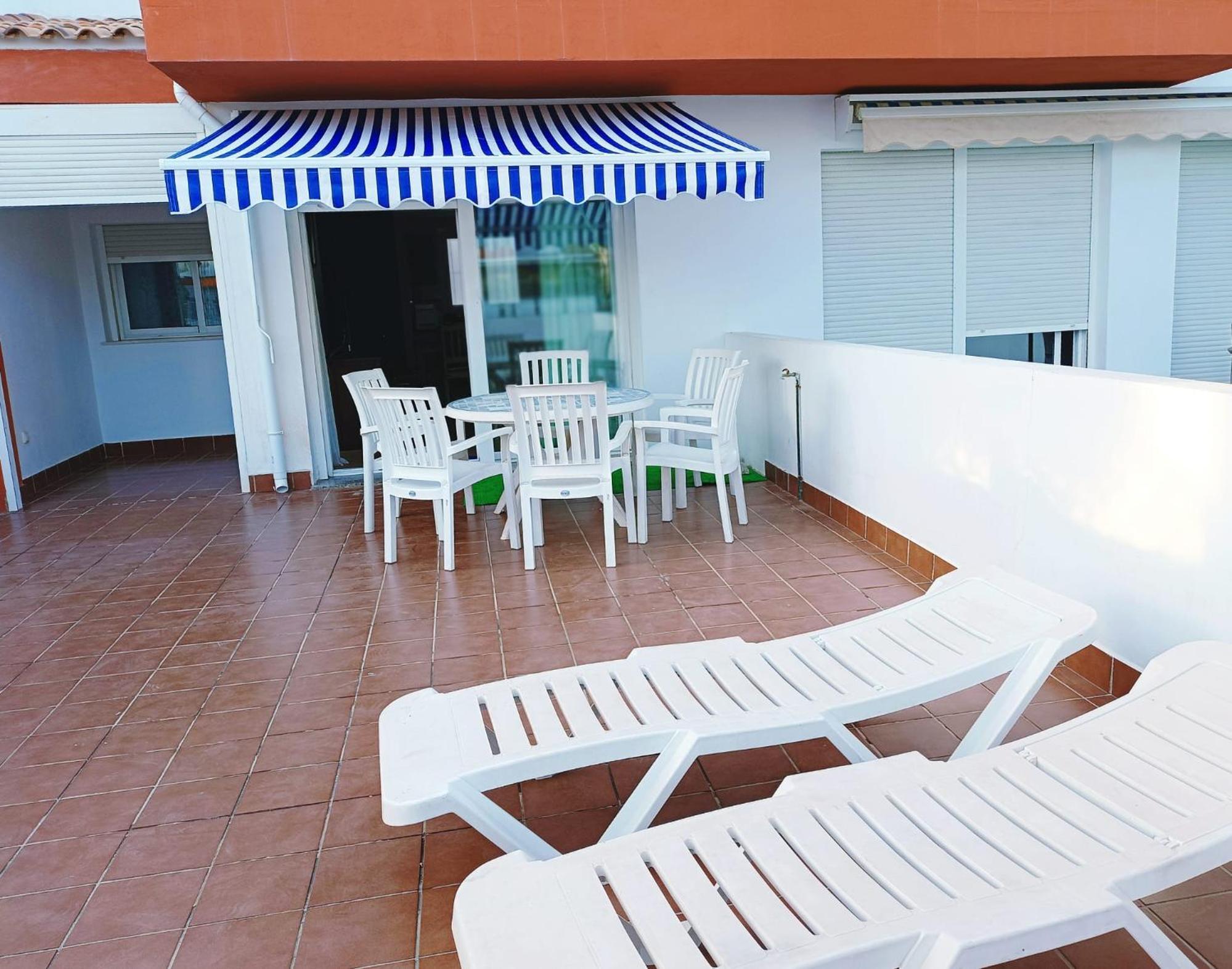 Casa Familiar A Pie De Piscina Villa Vera Exteriör bild